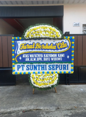 Papan Bunga Duka di Cilacap