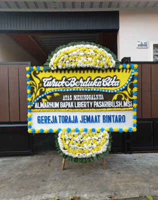 Papan Bunga Duka di Cilacap