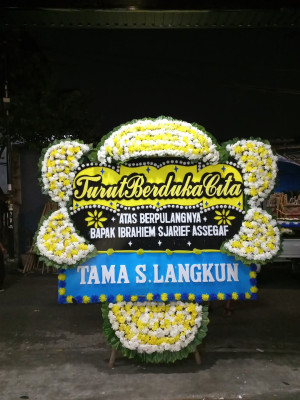 Papan Bunga Duka di Cilacap